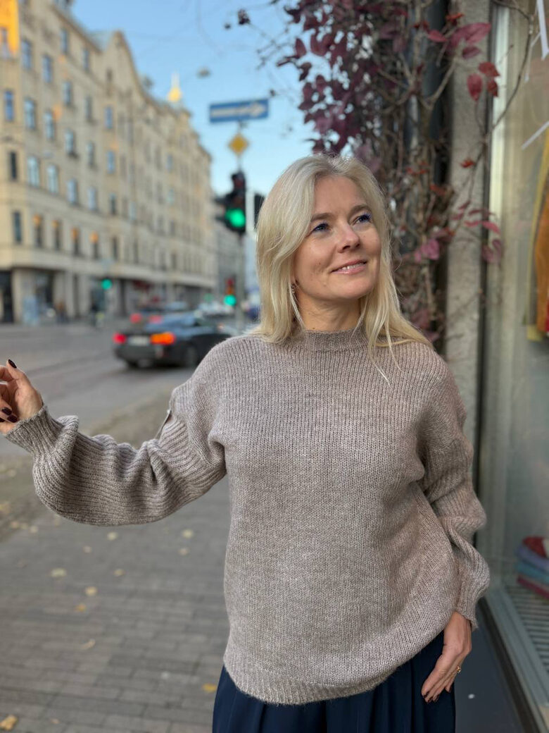 Džemperis ar vilnu un mohēru dažādās krāsās Universāls izmērs